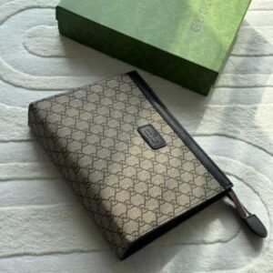 Guccie Men’s Pouch