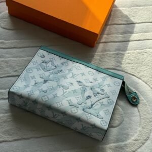 Louis Vuitton Men’s Pouch